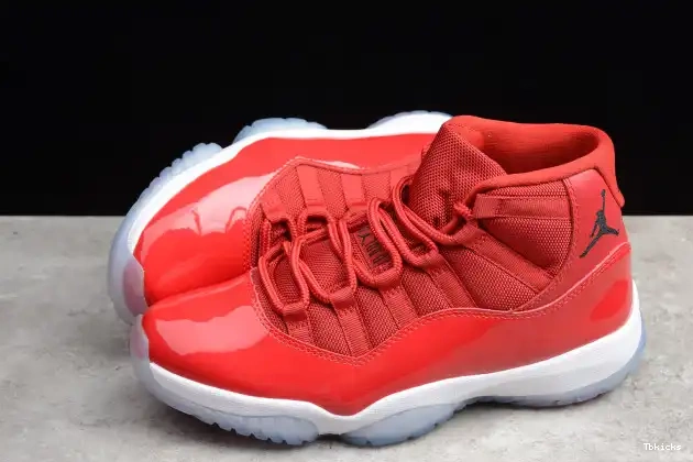 Reps TBK 11 378037-623 RetroGym Red Air Jordan 0423